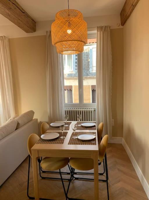 Appartement Centre Ville Historique - Le Modene Βιέν Εξωτερικό φωτογραφία